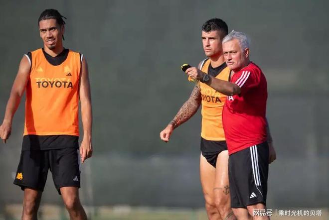 开云首页APP-冲刺阶段体能课后；浙江队更衣室发声备战欧联；管理层满意；训练强度明显提升的简单介绍